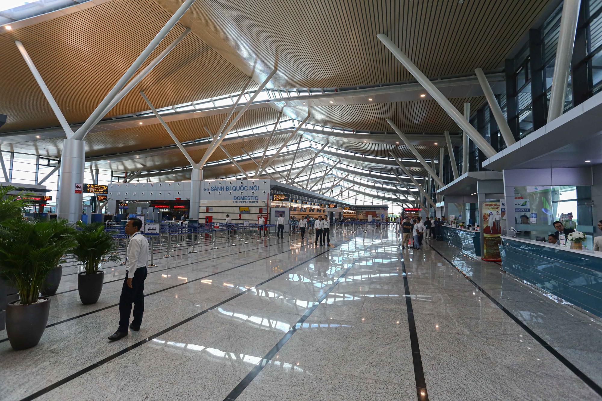 Khánh thành nhà ga sân bay 2.300 tỉ đồng, đưa Thừa Thiên – Huế 'cất cánh' - Ảnh 7.