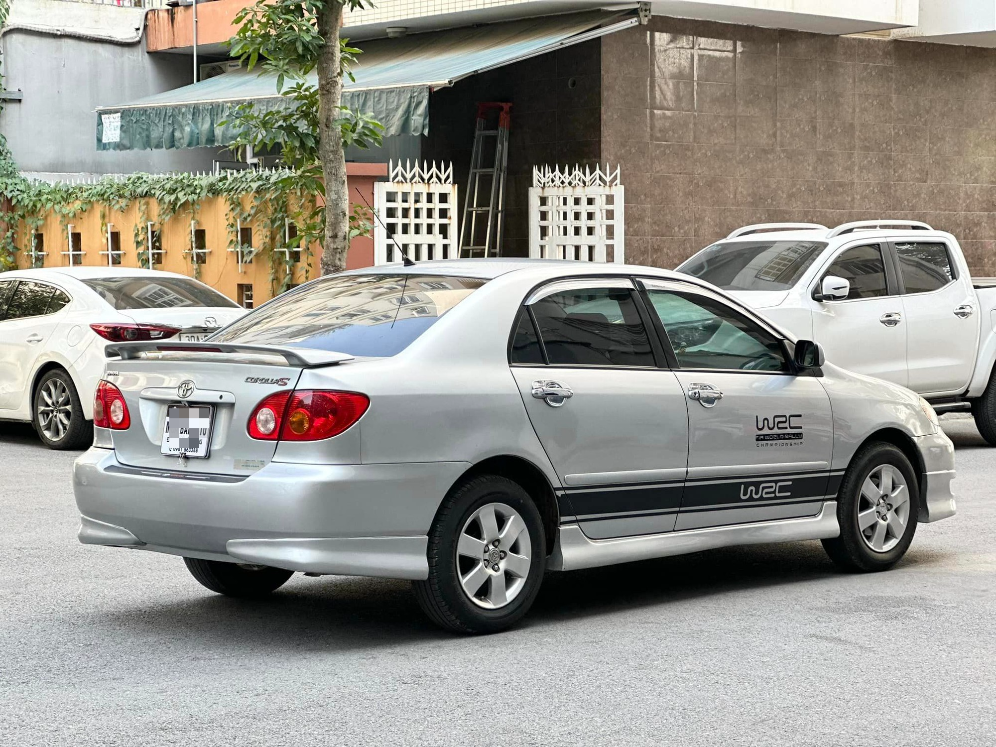"Chất" xe khác biệt của Toyota Corolla nhập từ Mỹ, giá thua Kia Morning - Ảnh 2. "Chất" xe khác biệt của Toyota Corolla nhập từ Mỹ, giá thua Kia Morning - Ảnh 2.