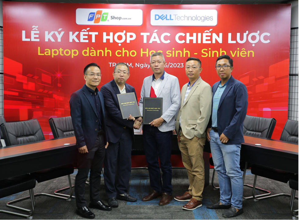 FPT Shop hợp tác cùng các nhà bán lẻ laptop đem nhiều ưu đãi đến người dùng - Ảnh 1. FPT Shop hợp tác cùng các nhà bán lẻ laptop đem nhiều ưu đãi đến người dùng - Ảnh 1.