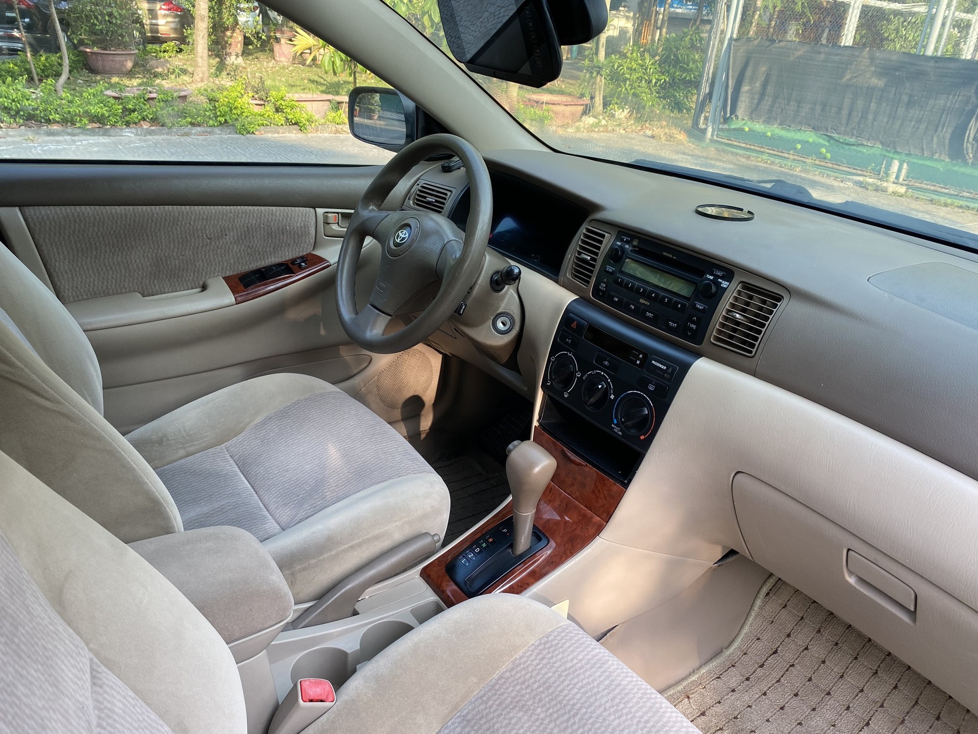 "Chất" xe khác biệt của Toyota Corolla nhập từ Mỹ, giá thua Kia Morning - Ảnh 5. "Chất" xe khác biệt của Toyota Corolla nhập từ Mỹ, giá thua Kia Morning - Ảnh 5.