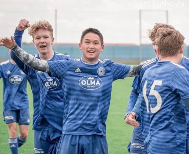 HLV Troussier triệu tập sao trẻ đang chơi bóng ở châu Âu lên đội U.22 Việt Nam - Ảnh 2.