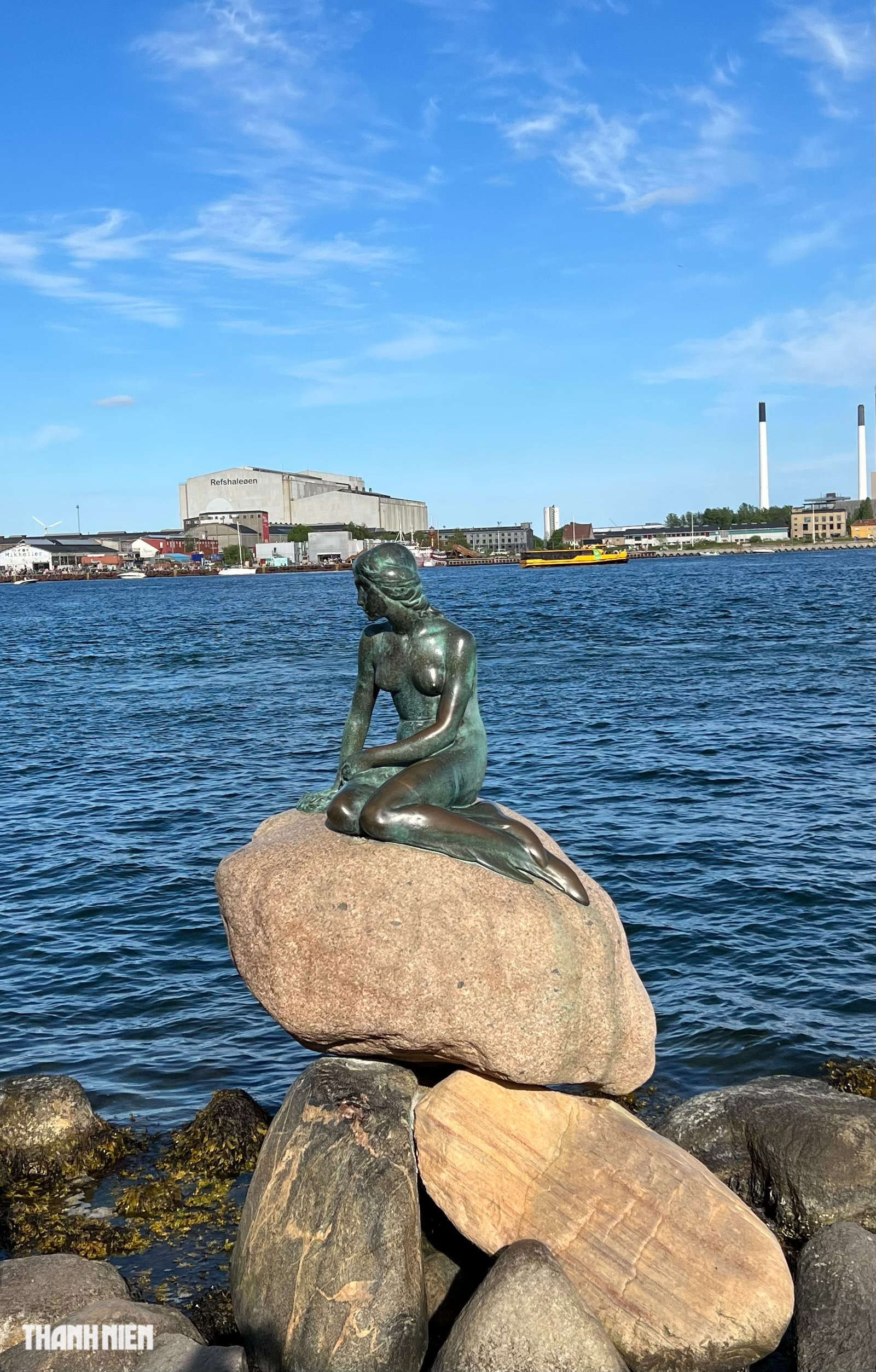 Không có gì sao khách đến Đan Mạch phải thăm Nàng tiên cá? - Ảnh 1.