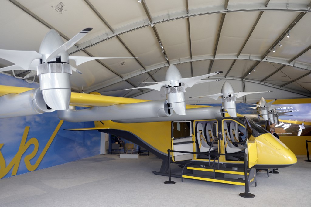 Ngắm dàn máy bay được trưng bày tại Triển lãm Hàng không Paris - Ảnh 16.