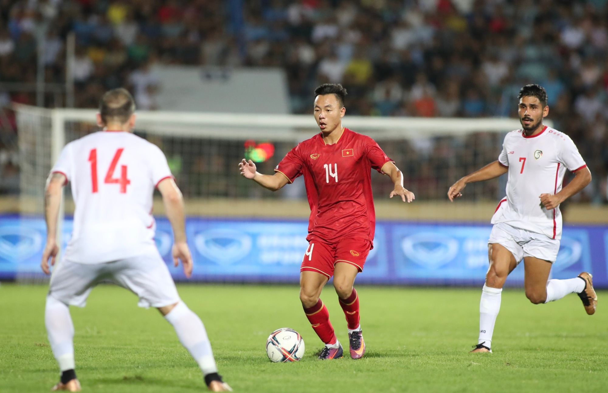 Đội tuyển Việt Nam khởi sắc trong chiến thắng Syria
 - Ảnh 13.