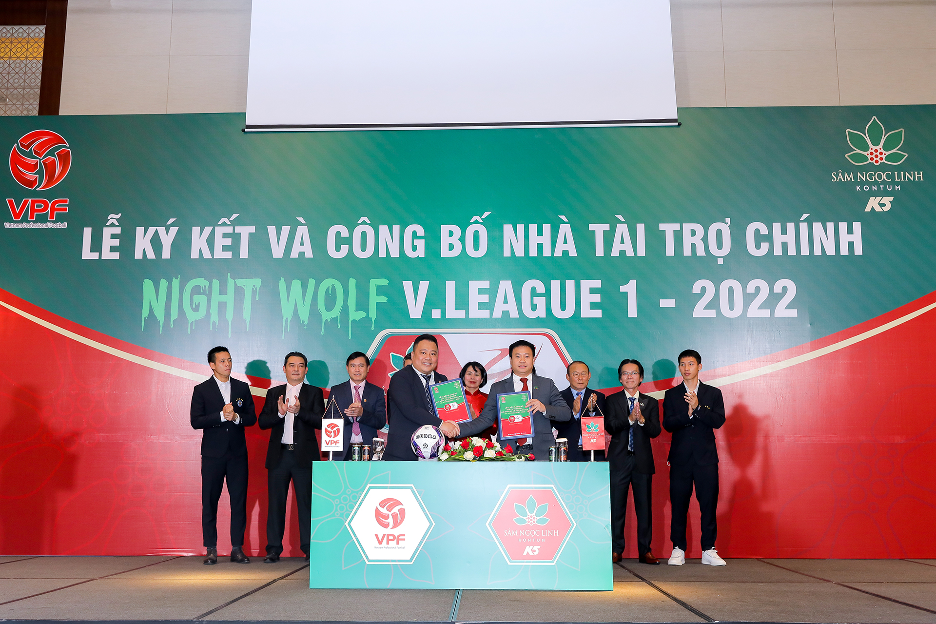 Místo, kde jsou chovány národní poklady - poklady velkého lesa - Foto 1. Nơi ươm mầm bảo vật quốc gia - báu vật đại ngàn - Ảnh 1.