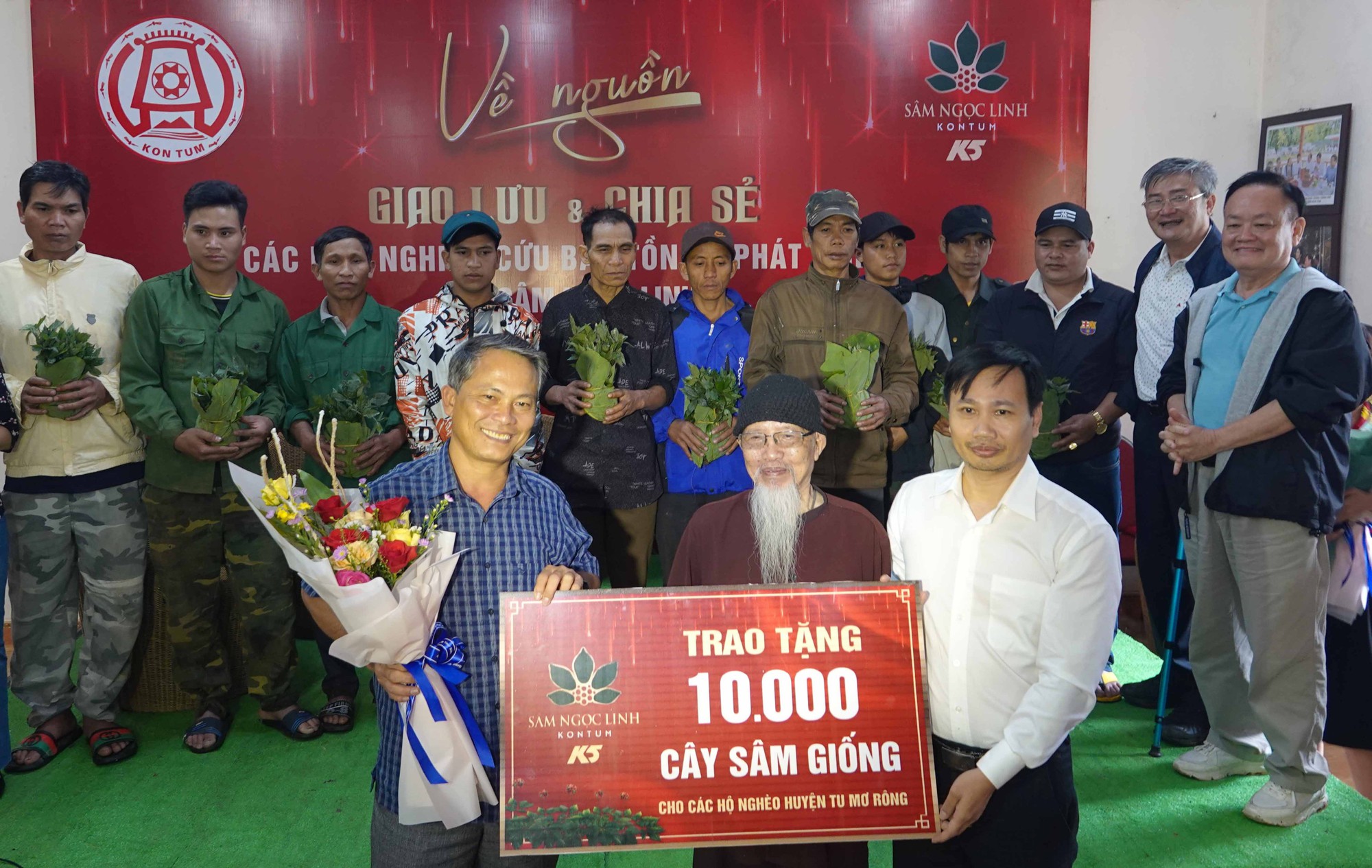 Místo pro péči o národní poklady - poklady velkého lesa - Foto 3. Nơi ươm mầm bảo vật quốc gia - báu vật đại ngàn - Ảnh 3.