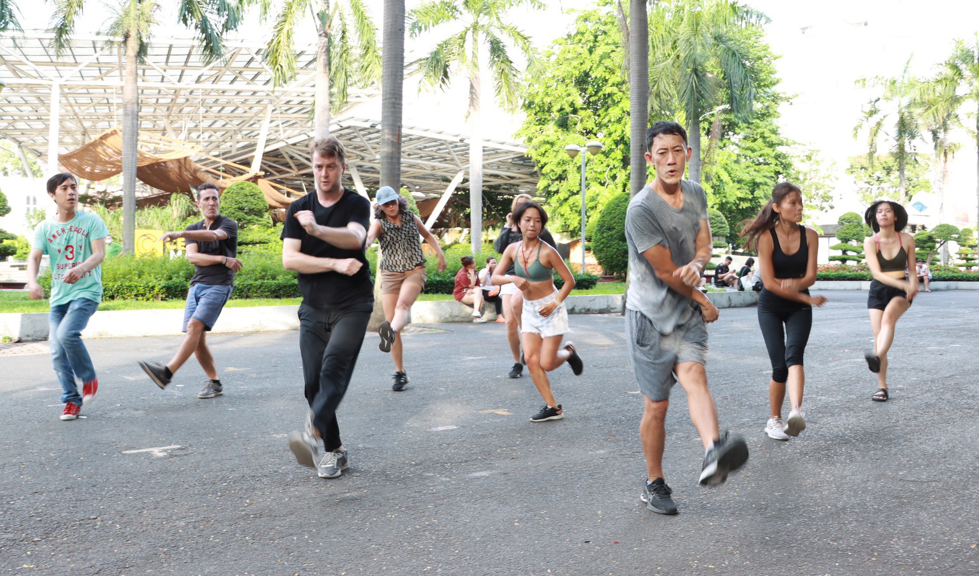 Cuban dance là gì mà nhiều người tập luyện? - Ảnh 1.