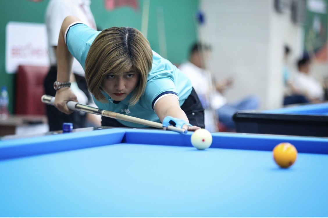 Những cơ thủ 'hot girl' gây ấn tượng ở giải billiards Thanh Niên mở rộng - Ảnh 3.