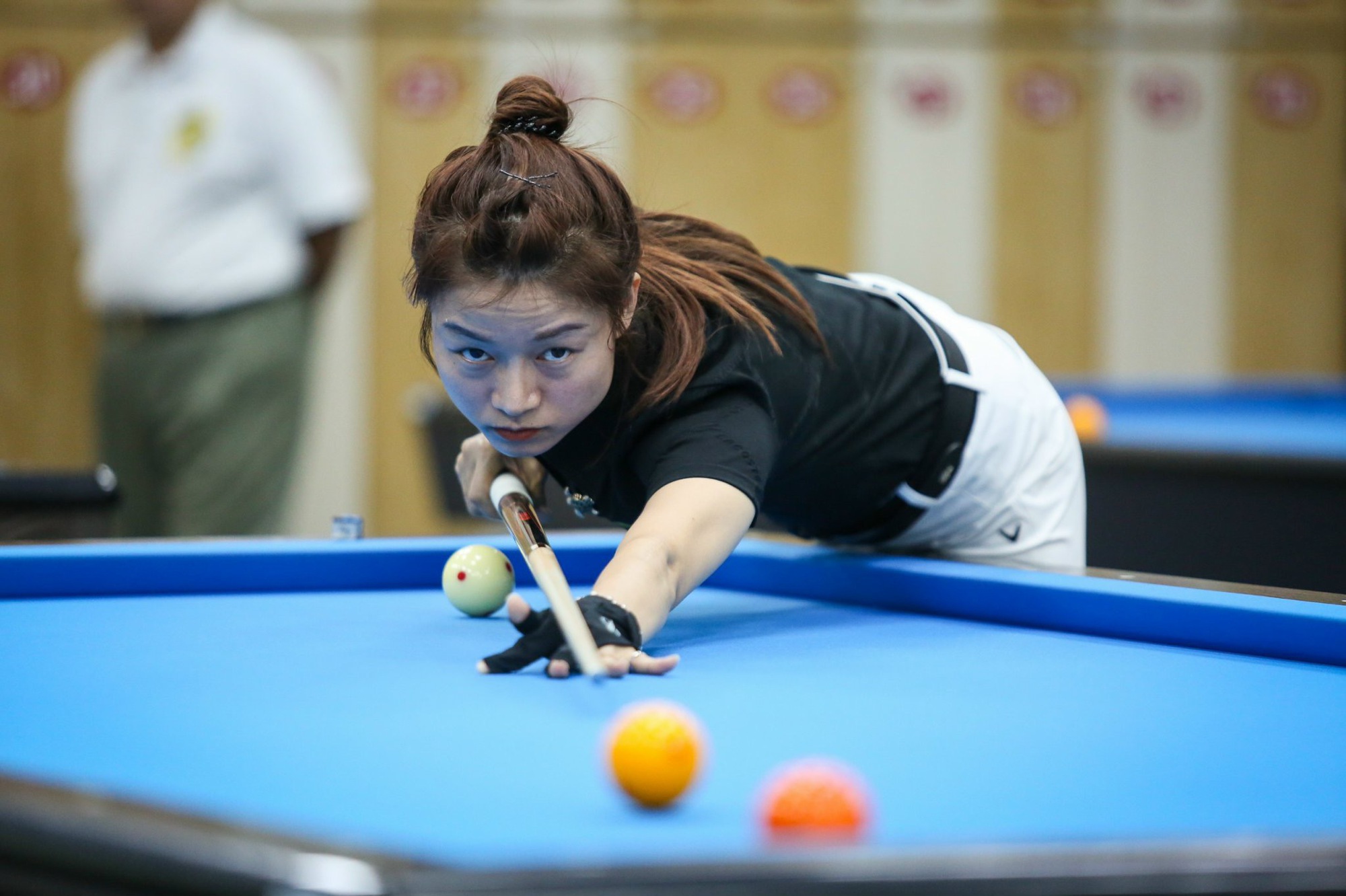 Những cơ thủ 'hot girl' gây ấn tượng ở giải billiards Thanh Niên mở rộng - Ảnh 6.