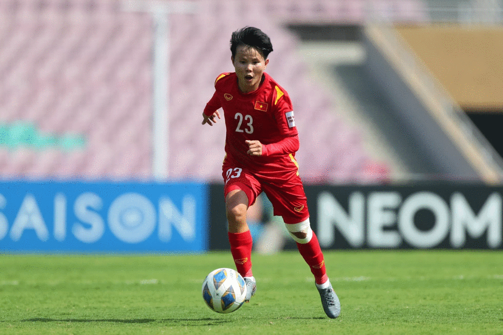 FIFA ấn tượng với 5 tuyển thủ nữ Việt Nam, gọi Thanh Nhã là lá cờ đầu của thế hệ trẻ - Ảnh 2.