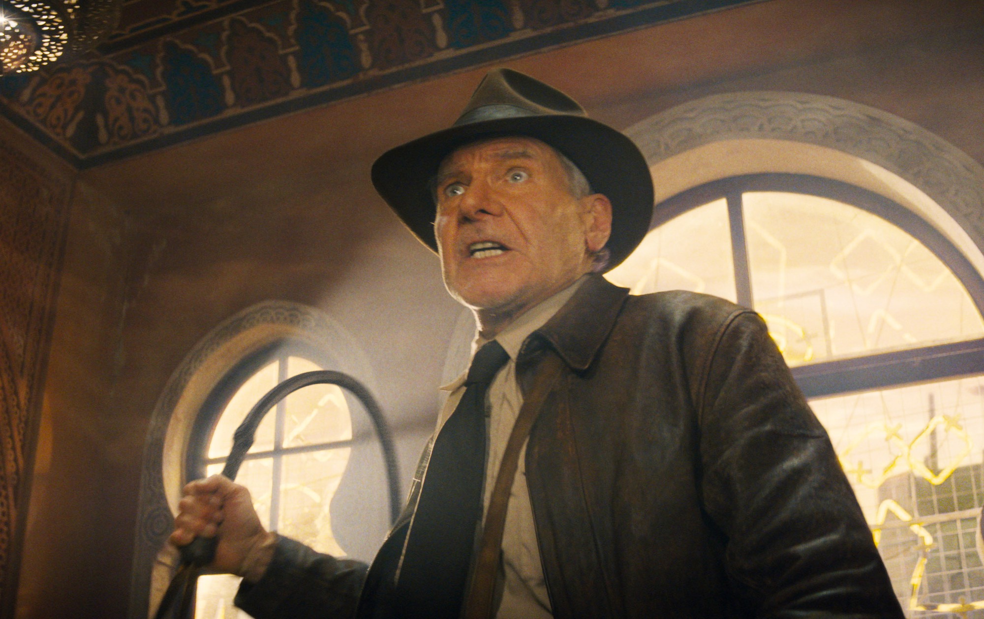 Harrison Ford treo nón và roi da sau 'Indiana Jones and The Dial of Destiny'