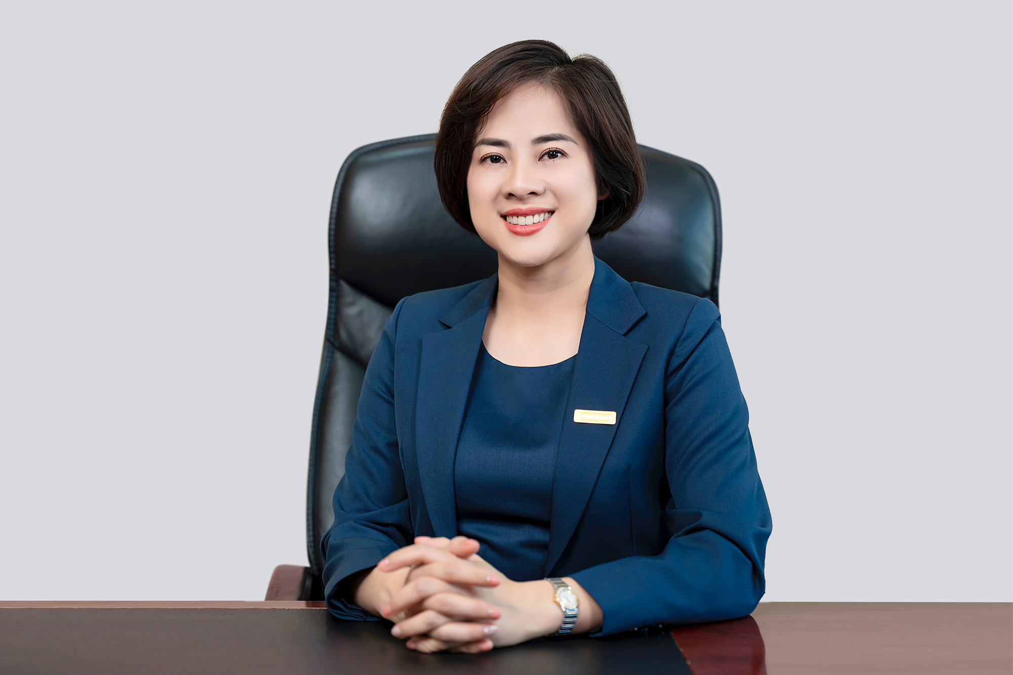 Tân nữ chủ tịch 8X trước áp lực tại Eximbank - Ảnh 1.