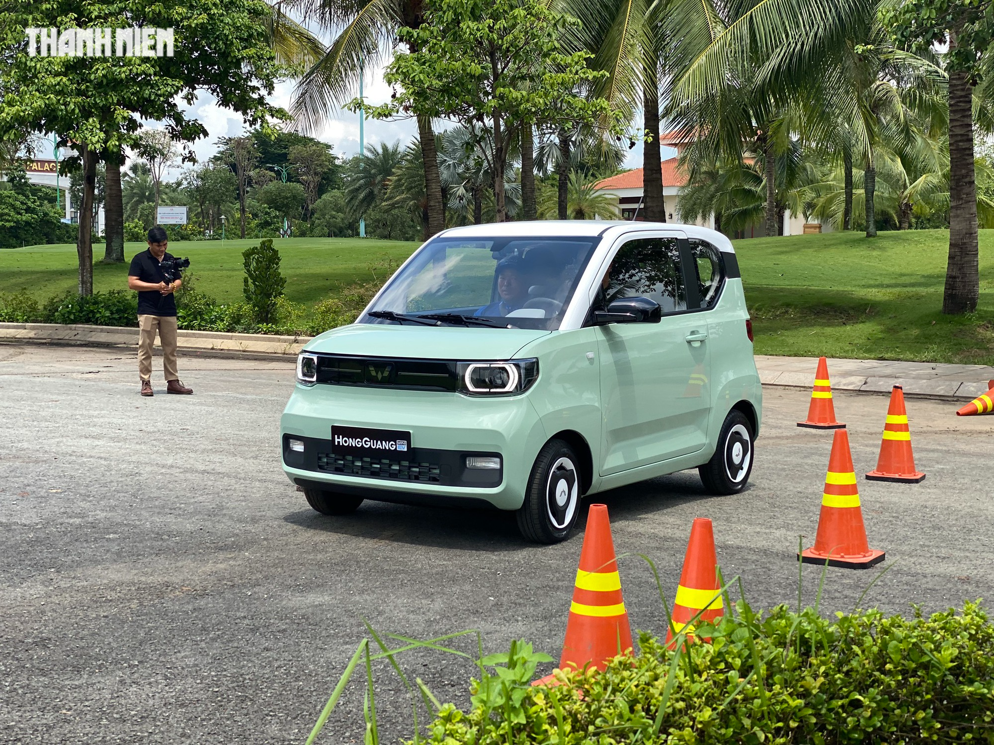 Đánh giá nhanh Wuling Hongguang Mini EV, giá bán là rào cản   - Ảnh 2.