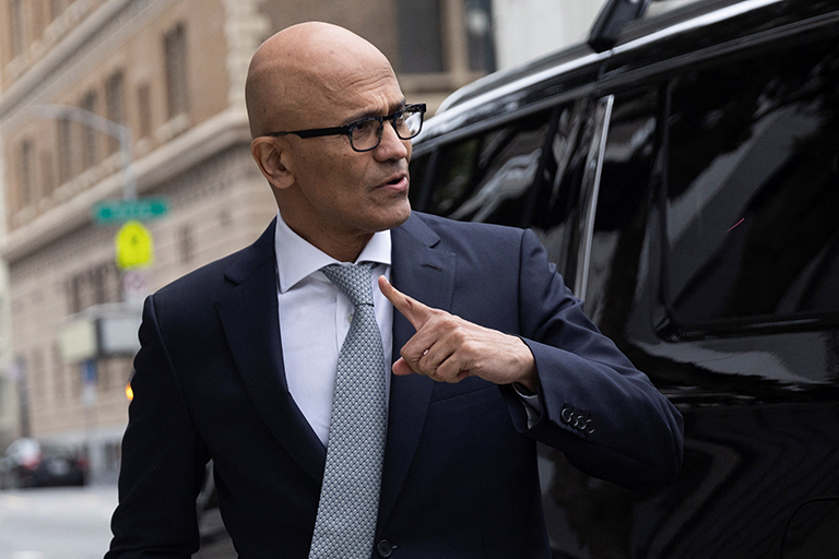 CEO Microsoft ghét độc quyền trò chơi trên máy chơi game - Ảnh 1. CEO Microsoft ghét độc quyền trò chơi trên máy chơi game - Ảnh 1.