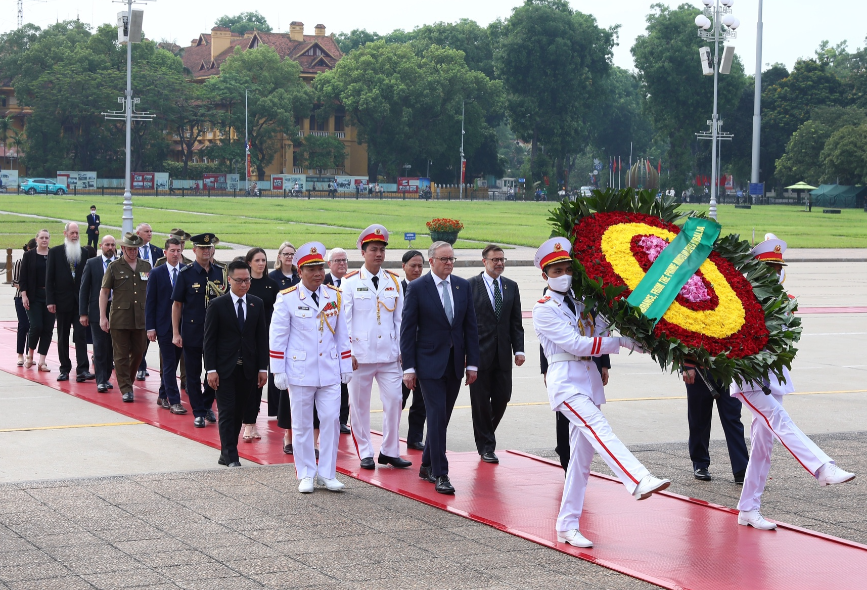 Thủ tướng Phạm Minh Chính chủ trì lễ đón Thủ tướng Úc Anthony Albanese - Ảnh 1.