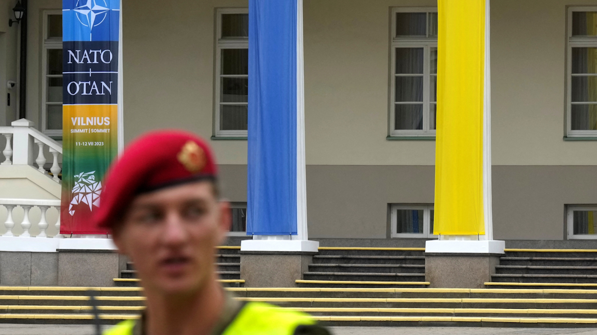 Các cường quốc NATO trong cuộc đua ‘điên cuồng’ lập thỏa thuận với Ukraine - Ảnh 1.