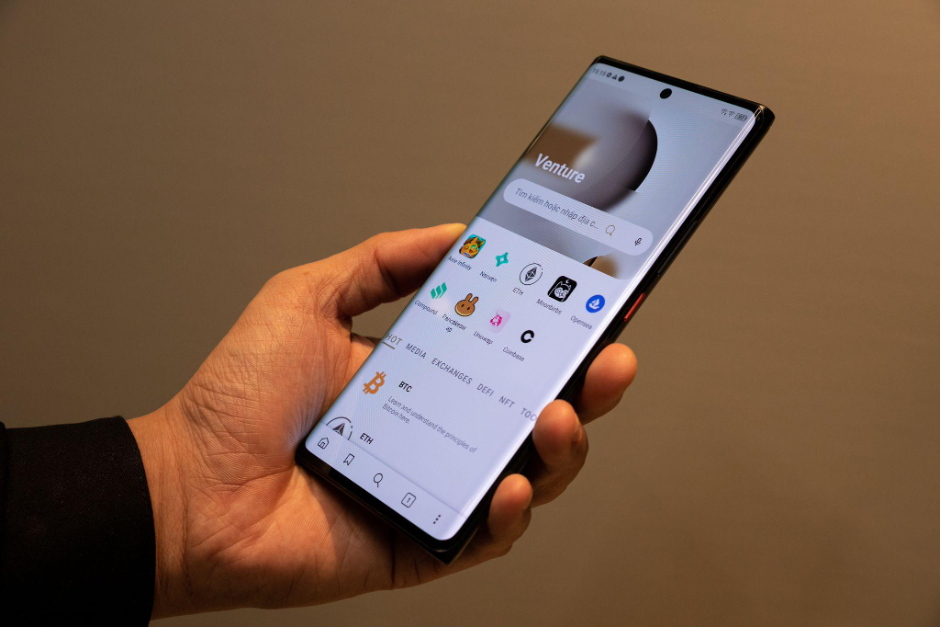 ស្វែងយល់ពីម៉ូដែល Vertu ដែលលក់ដាច់បំផុតនៅវៀតណាមក្នុងឆមាសទីមួយនៃឆ្នាំ 2023 - រូបថត 3 ។ Khám phá mẫu Vertu bán chạy nhất Việt Nam nửa đầu năm 2023 - Ảnh 3.