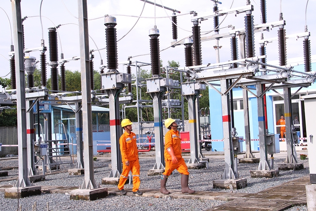 Tập đoàn Điện lực Việt Nam chính thức công bố số lỗ gần tỉ USD năm 2022 - Ảnh 1.