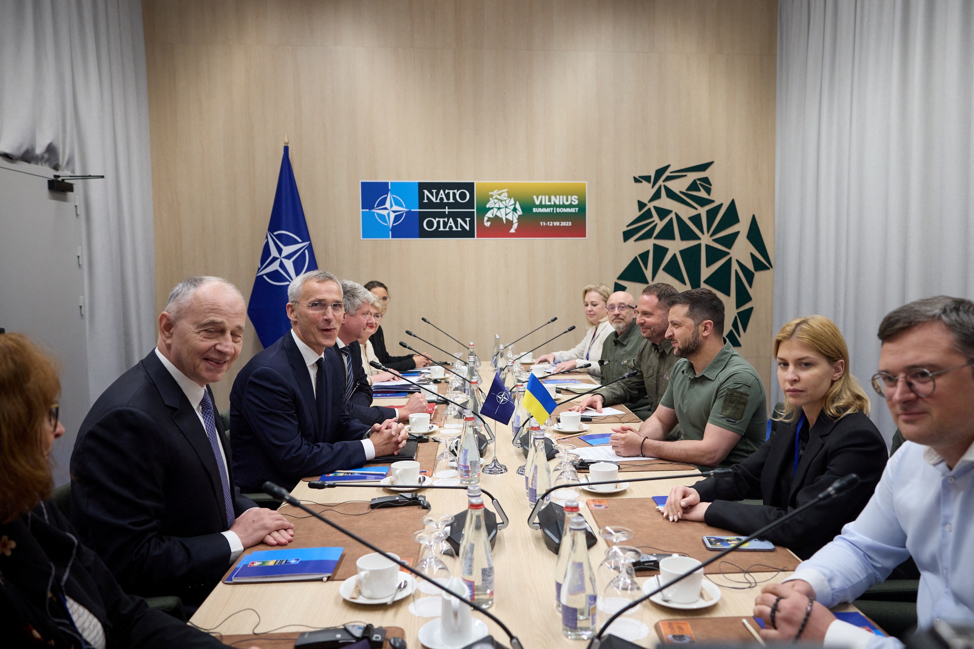 Đồng minh NATO đảm bảo an ninh cho Ukraine - Ảnh 1.