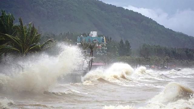 Biển Đông có thể xuất hiện 2 cơn bão hoặc áp thấp nhiệt đới trong 5 ngày - Ảnh 1.