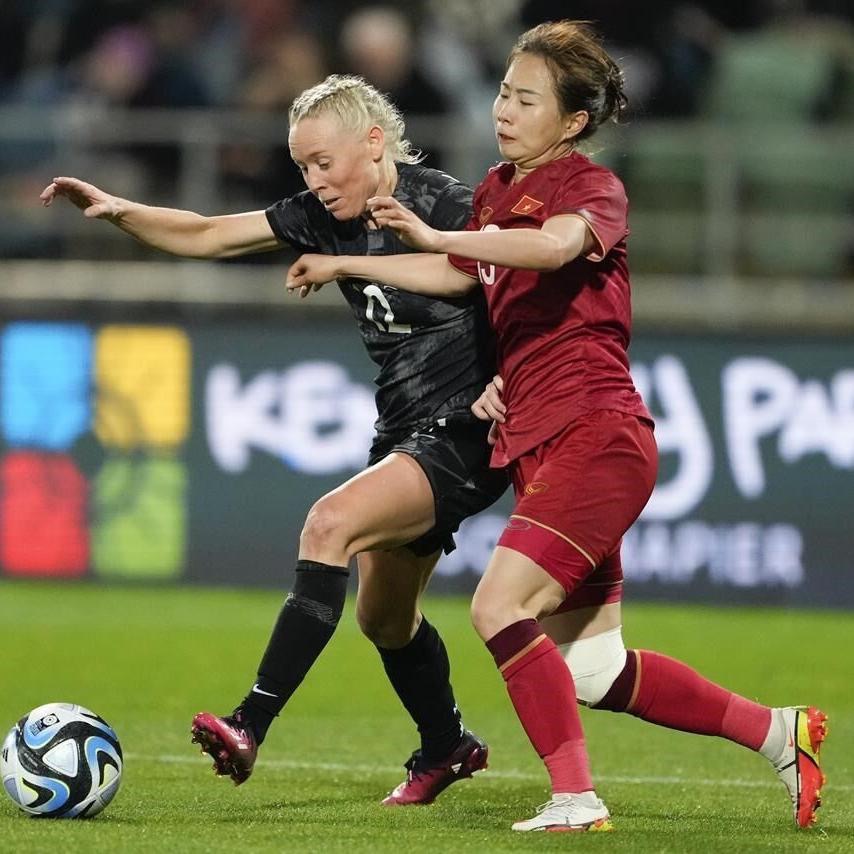 Kết thúc trận giao hữu kín gặp Tây Ban Nha: Đội tuyển nữ Việt thua đậm 0-9 - Ảnh 9.