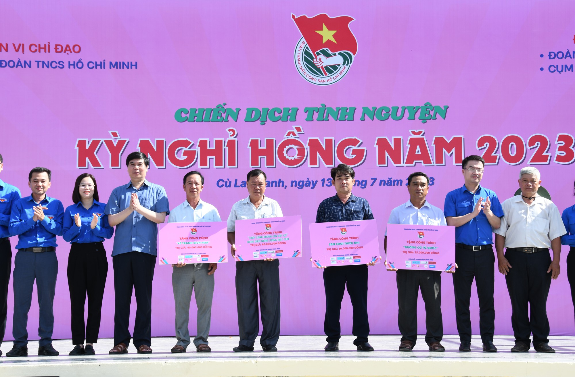 Chiến dịch tình nguyện Kỳ nghỉ hồng ra Đảo Thanh niên Cù Lao Xanh - Ảnh 18.