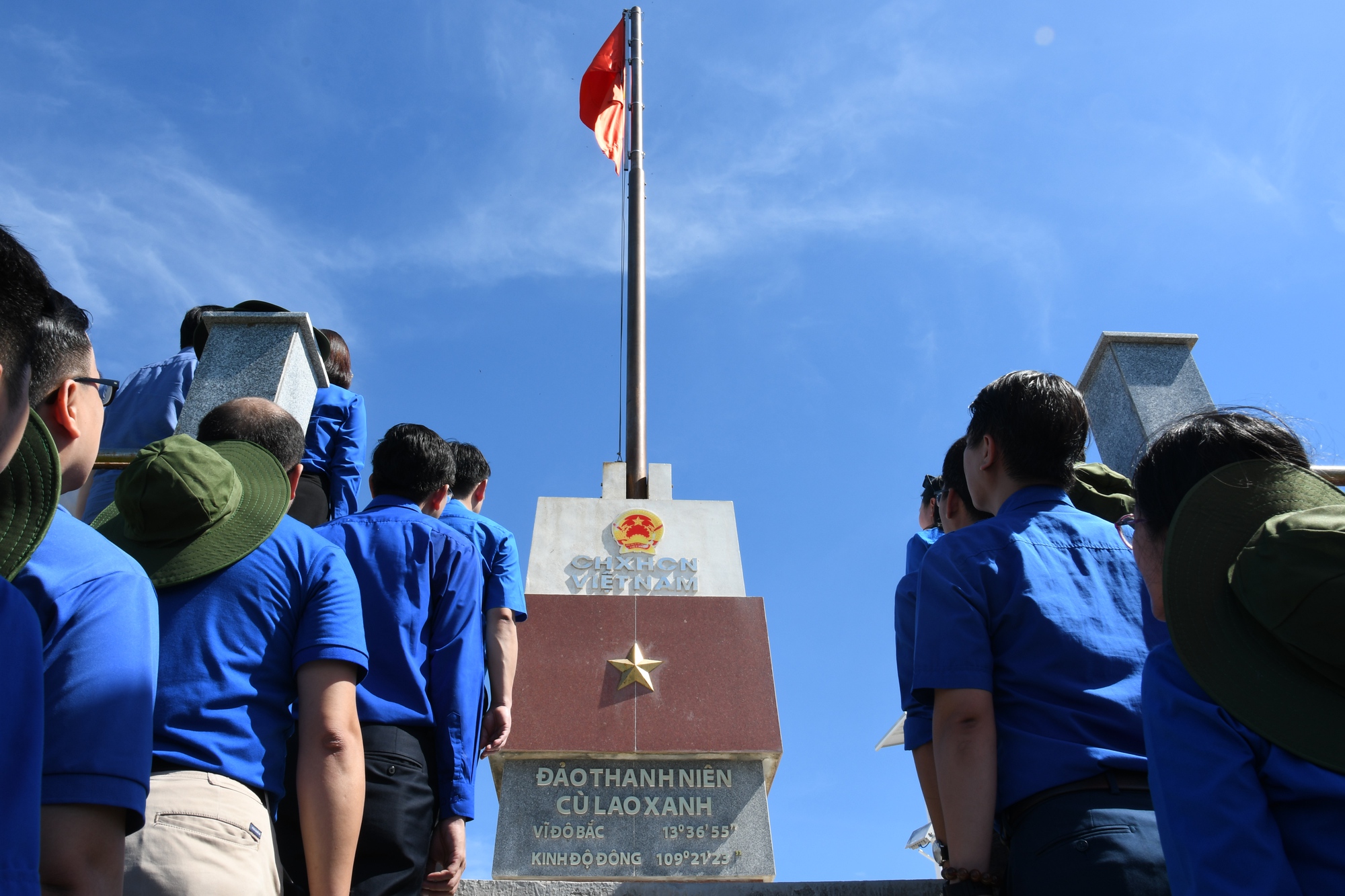 Chiến dịch tình nguyện Kỳ nghỉ hồng ra Đảo Thanh niên Cù Lao Xanh - Ảnh 7.