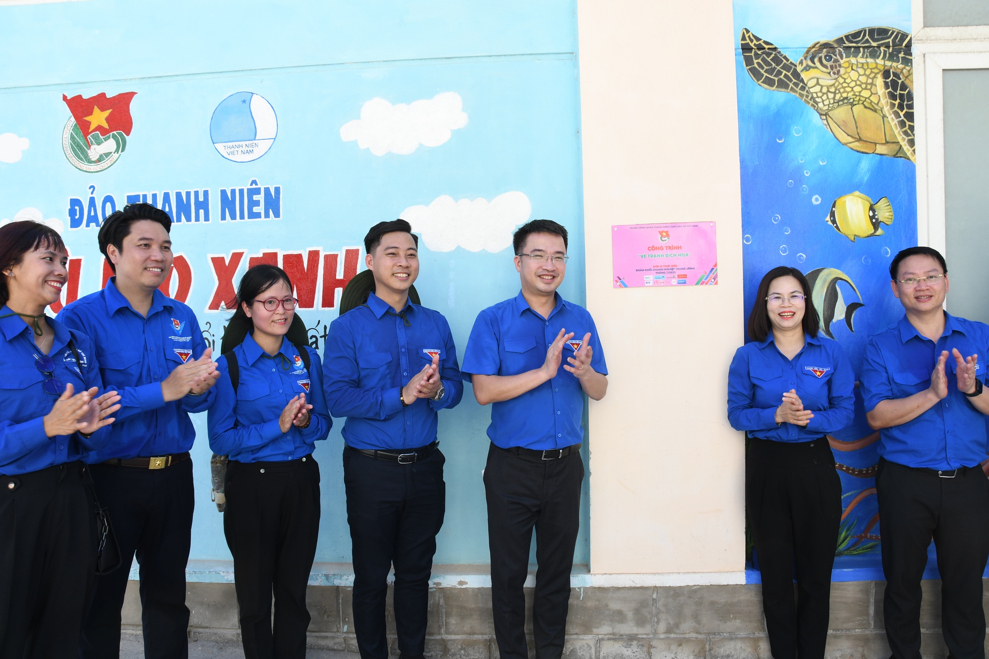 Chiến dịch tình nguyện Kỳ nghỉ hồng ra Đảo Thanh niên Cù Lao Xanh - Ảnh 16.