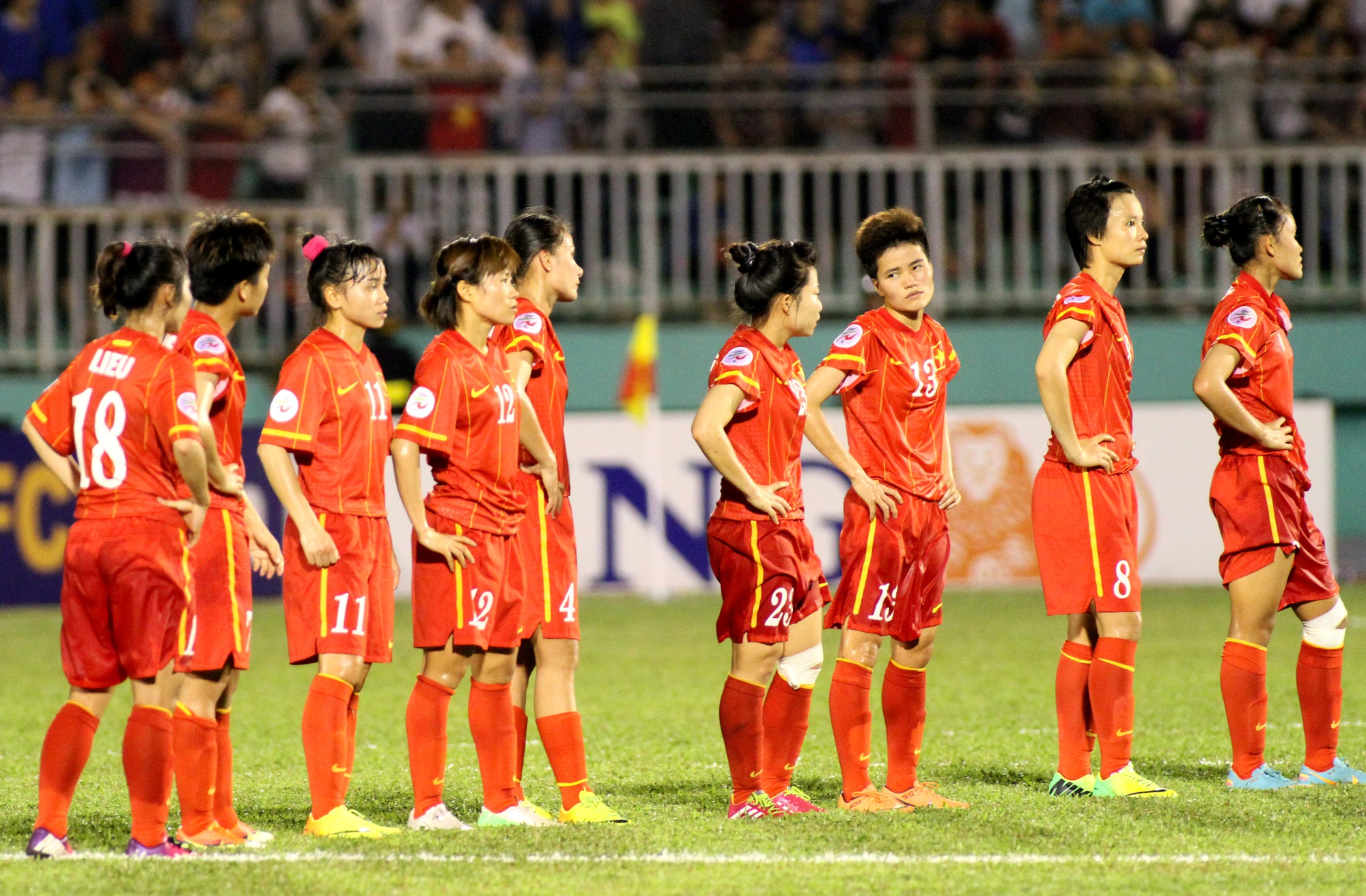 ความสุขที่ไร้ขอบเขตหลังจากเวทีที่ไม่มีความสุข - รูปภาพ 1.