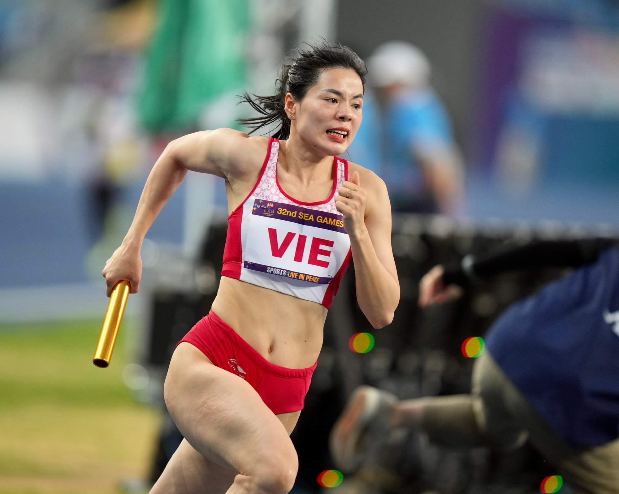Nóng: Việt Nam xuất sắc đoạt HCV 4x400 m nữ giải điền kinh vô địch châu Á 2023 - Ảnh 3.