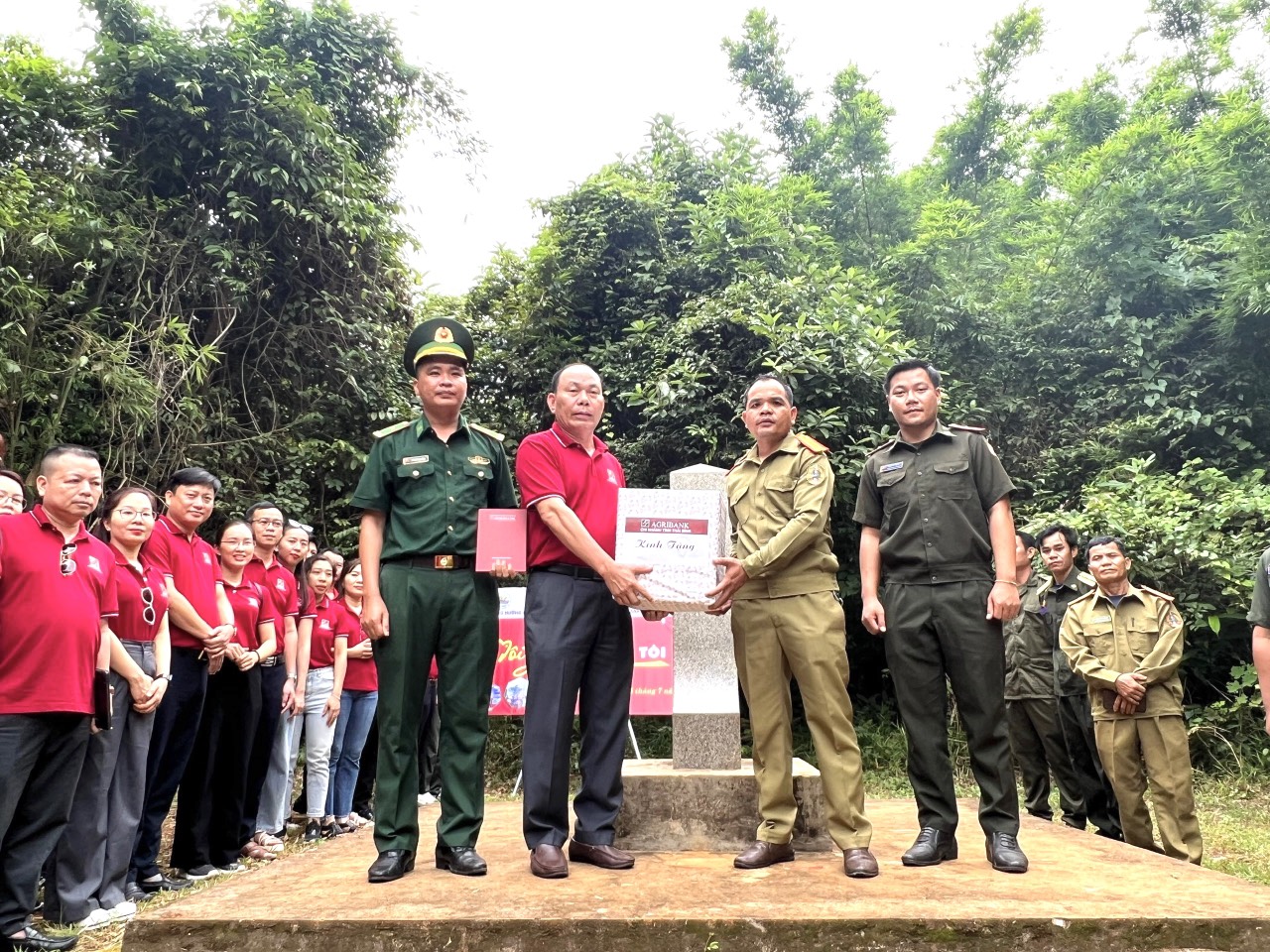 Bộ đội biên phòng Quảng Trị tổ chức chương trình 'Hành trình tôi yêu Tổ quốc tôi' - Ảnh 2.