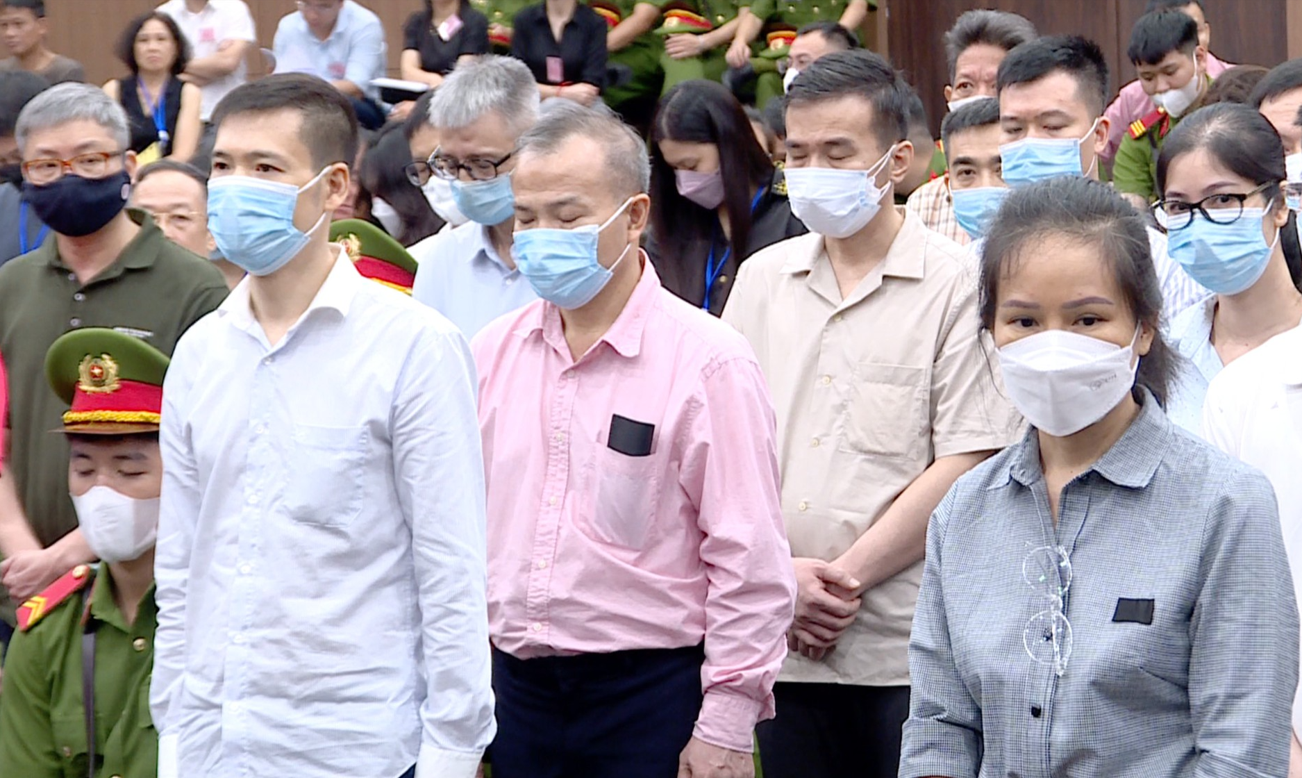 Vụ 'chuyến bay giải cứu': Nhận hối lộ 165 tỉ, kh&ocirc;ng ai bị đề nghị tử h&igrave;nh - Ảnh 1.