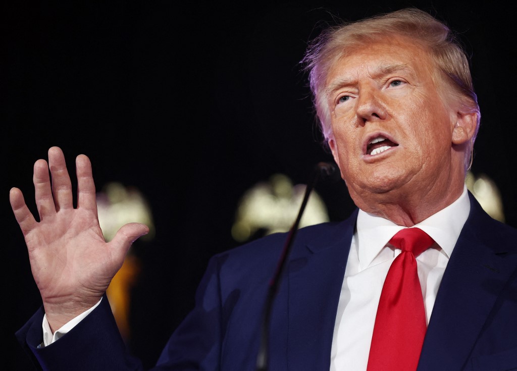 Ông Trump nói mình thành mục tiêu điều tra vụ bạo loạn Điện Capitol