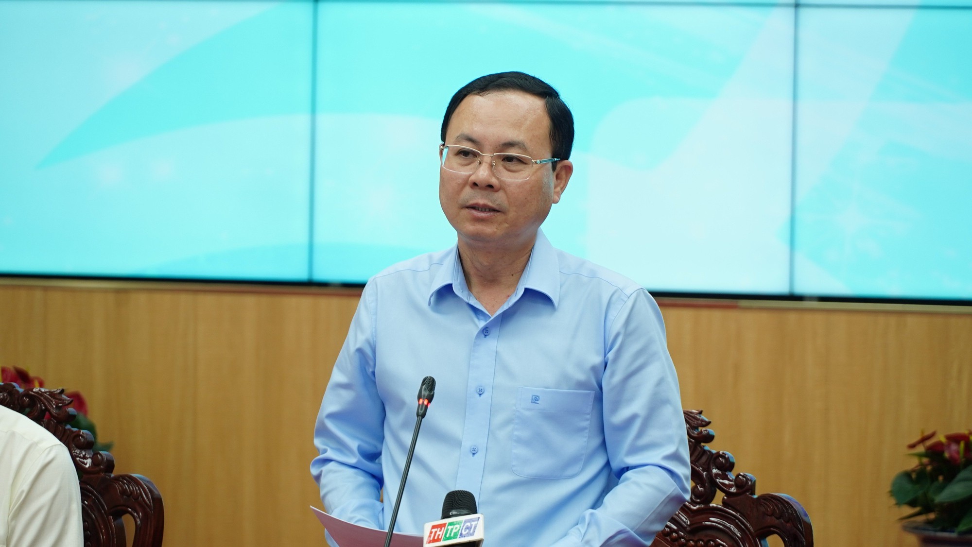 Bí thư Thành ủy Cần Thơ: đồng hành, giải quyết tận gốc khó khăn cho doanh nghiệp - Ảnh 2. Bí thư Thành ủy Cần Thơ: đồng hành, giải quyết tận gốc khó khăn cho doanh nghiệp - Ảnh 2.