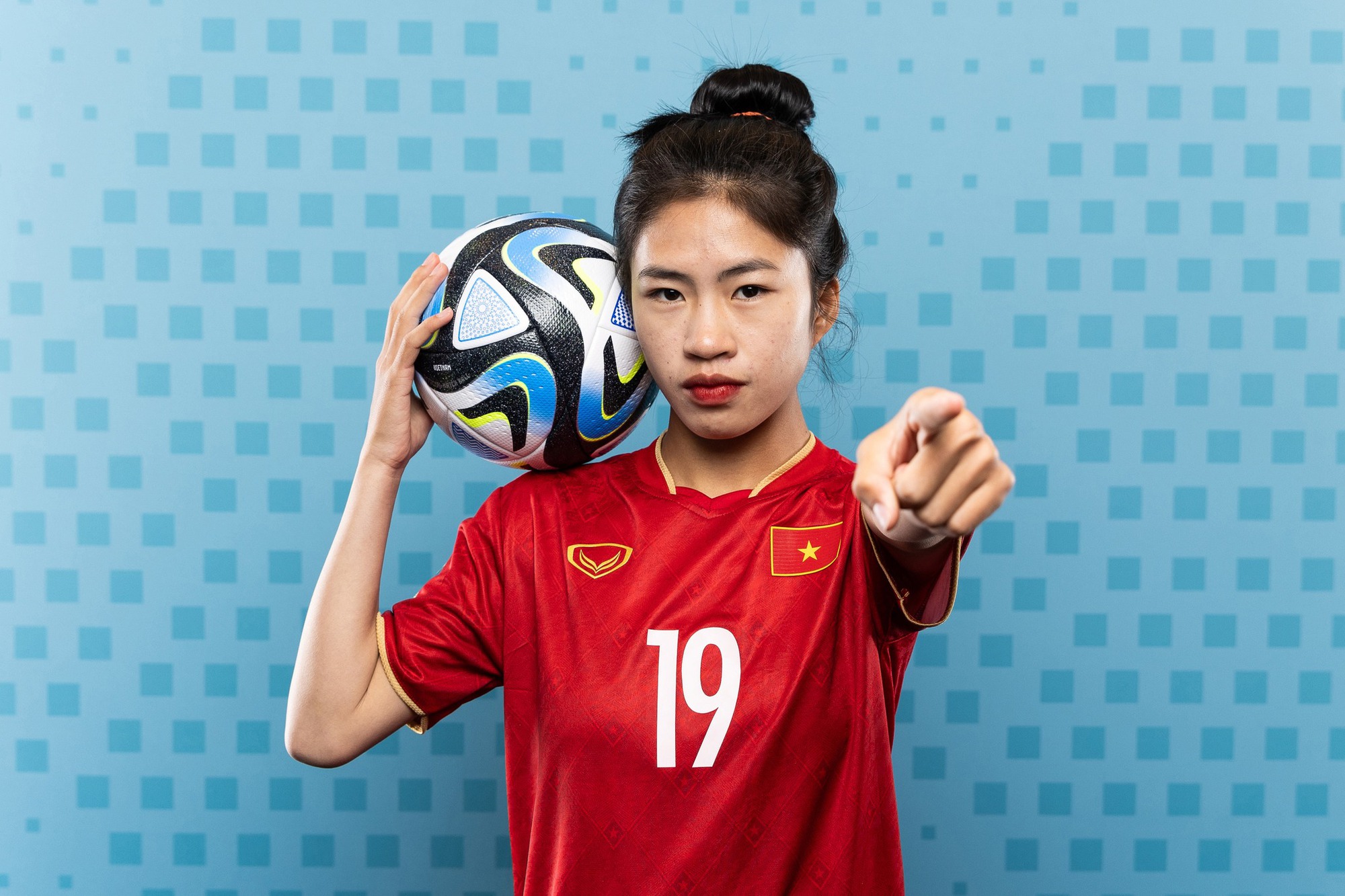 Đội tuyển nữ Việt Nam 'chất như nước cất' qua ống kính của FIFA - Ảnh 6.