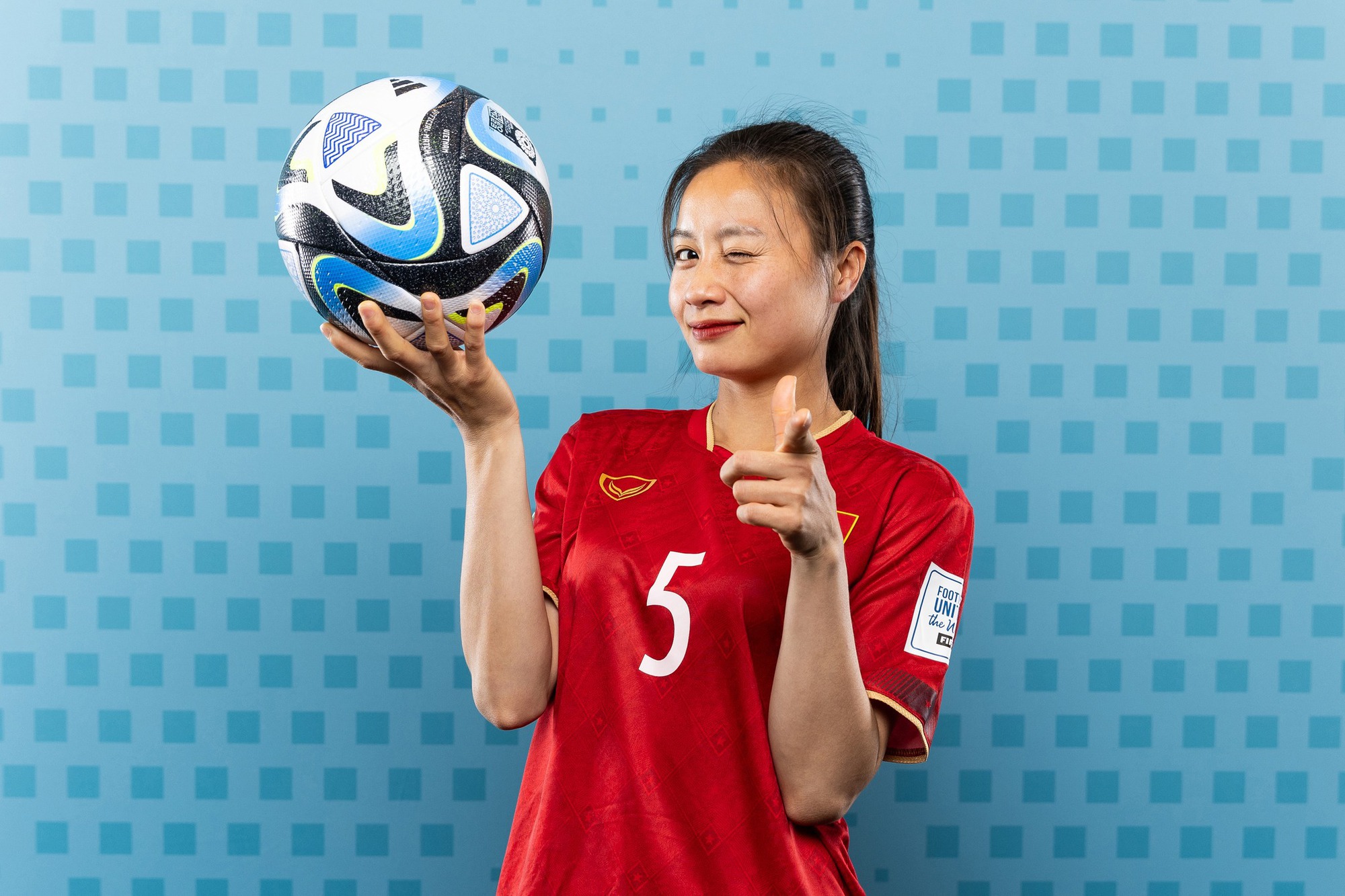 Đội tuyển nữ Việt Nam 'chất như nước cất' qua ống kính của FIFA - Ảnh 5.
