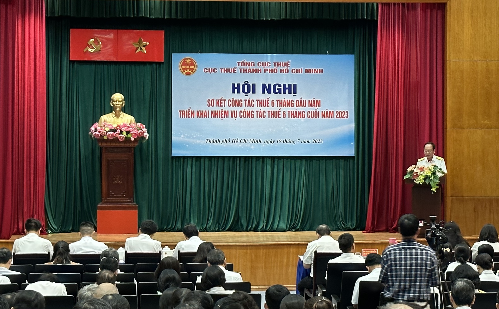 Thuế thu nhập cá nhân giảm do giao dịch bất động sản, chứng khoản đi xuống - Ảnh 1. Thuế thu nhập cá nhân giảm do giao dịch bất động sản, chứng khoản đi xuống - Ảnh 1.