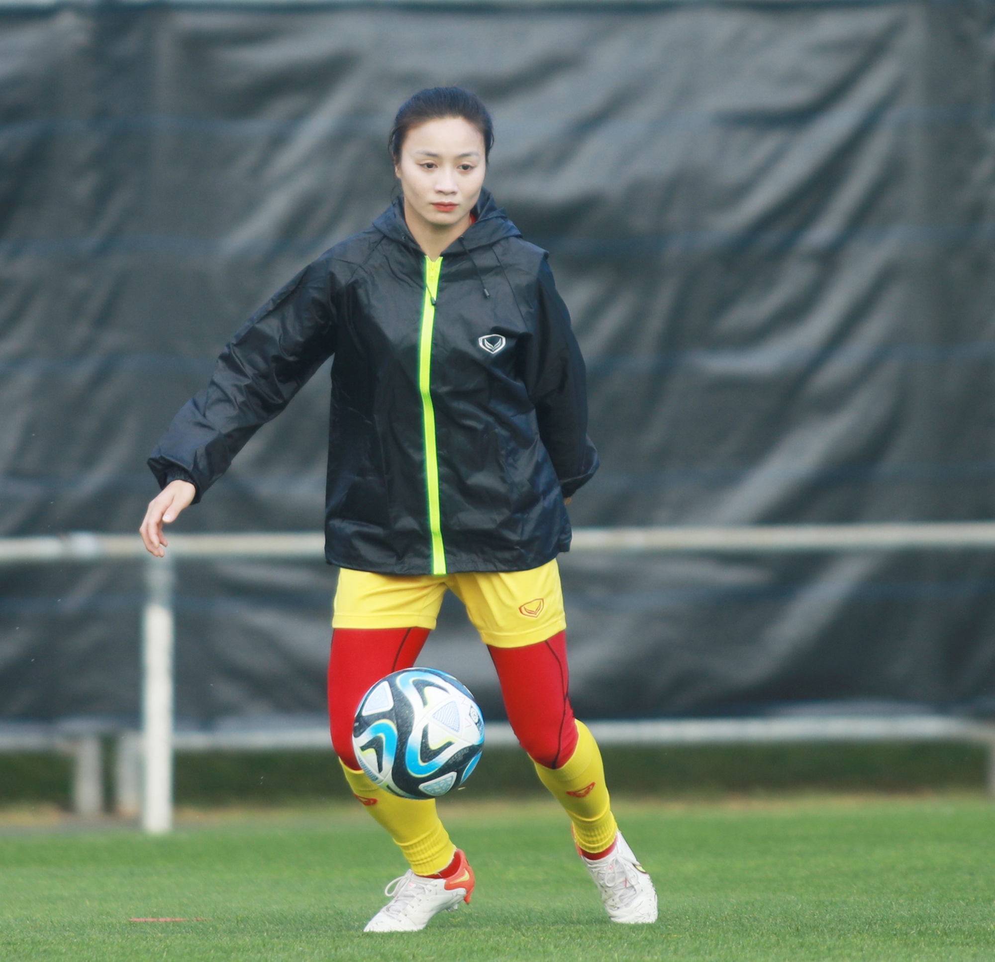 Tại sao đội tuyển nữ Việt Nam phải giảm cường độ tập luyện? - Ảnh 13.