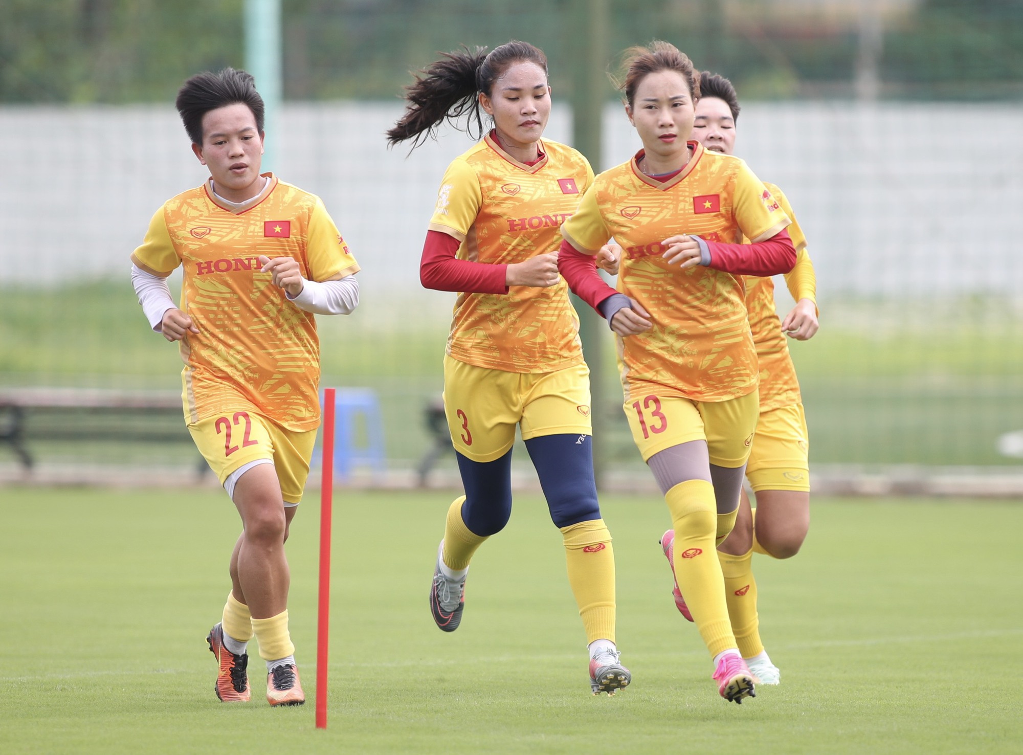 Chương Thị Kiều tích cực tập luyện cùng đội tuyển nữ Việt Nam