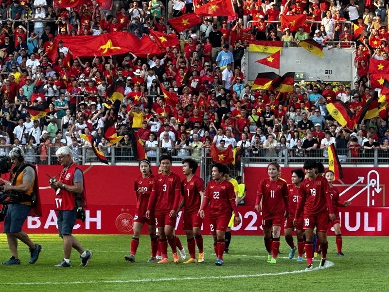 Đội tuyển nữ Việt Nam chốt nhân sự dự World Cup, 23 cầu thủ nhận hơn 16 tỉ đồng - Ảnh 1.