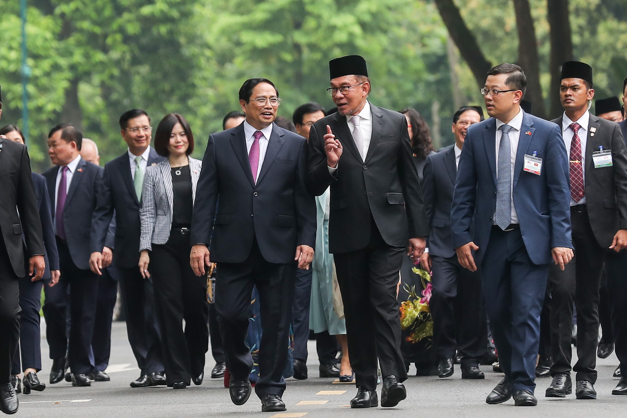 Thủ tướng Phạm Minh Chính chủ trì lễ đón Thủ tướng Malaysia Anwar Ibrahim - Ảnh 4.