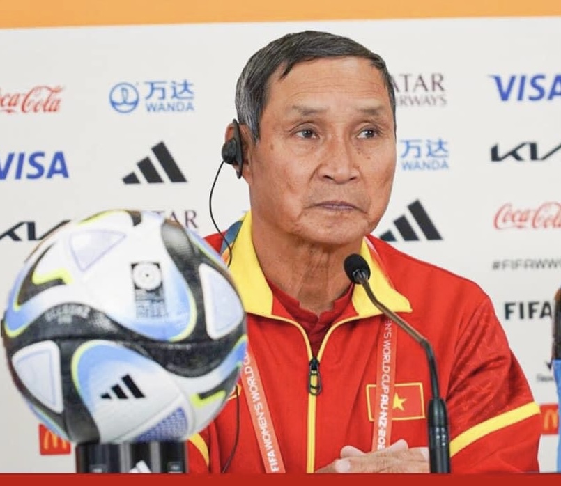 Họp báo lịch sử của HLV Mai Đức Chung: 'Việt Nam đến World Cup không phải đi du lịch’ - Ảnh 2.