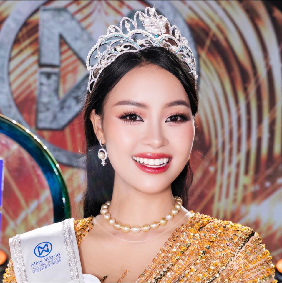 Sắc vóc và học vấn của Á hậu 1 Hoa hậu Thế giới Việt Nam 2023 - Ảnh 1.