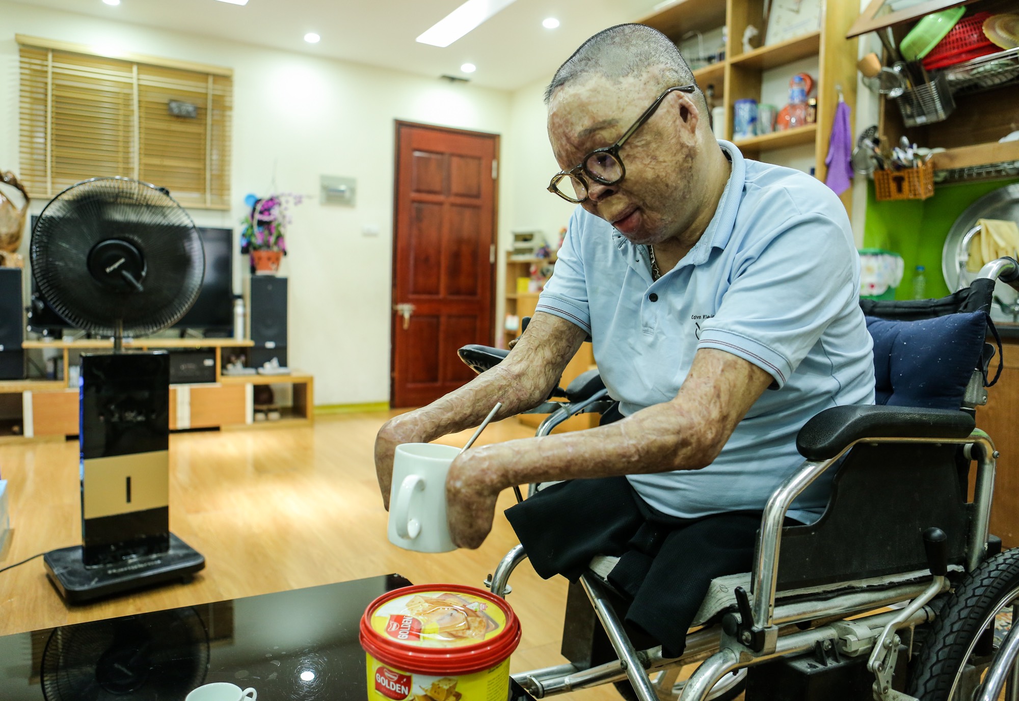 Ký ức 9 năm của chiến sĩ sống sót trong vụ rơi trực thăng ở Hòa Lạc - Ảnh 2. Ký ức 9 năm của chiến sĩ sống sót trong vụ rơi trực thăng ở Hòa Lạc - Ảnh 2.