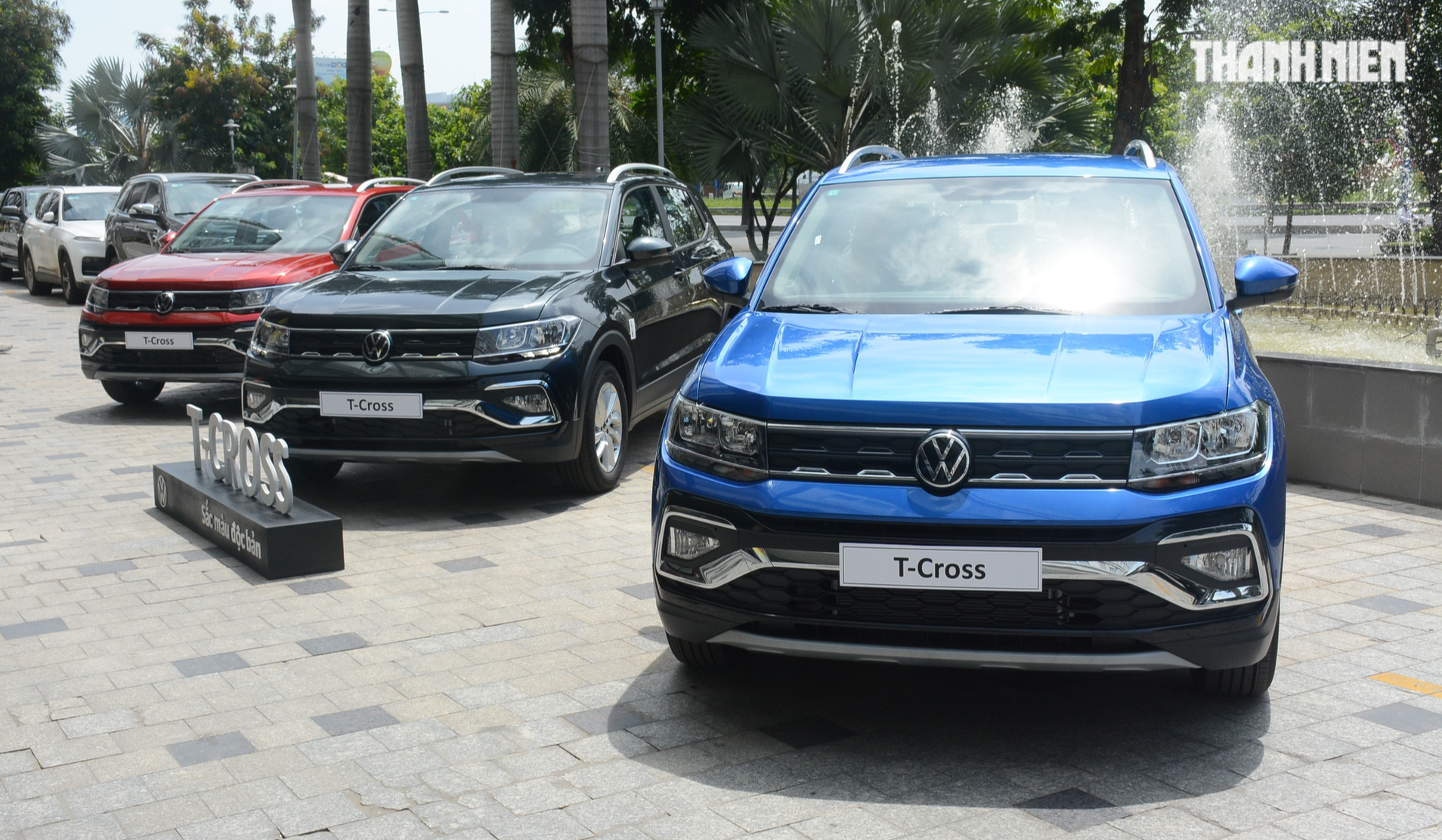 Khó tiếp cận khách Việt, Volkswagen T-Cross được đại lý 'đại hạ giá' - Ảnh 1.