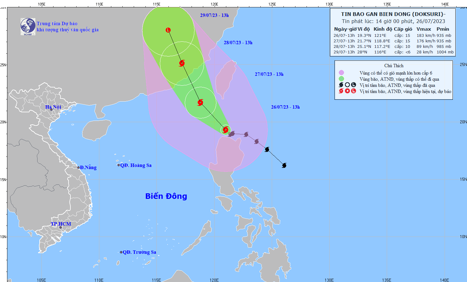 Bão Doksuri: Biển Đông có gió giật trên cấp 17, sóng cao 10 m - Ảnh 1.