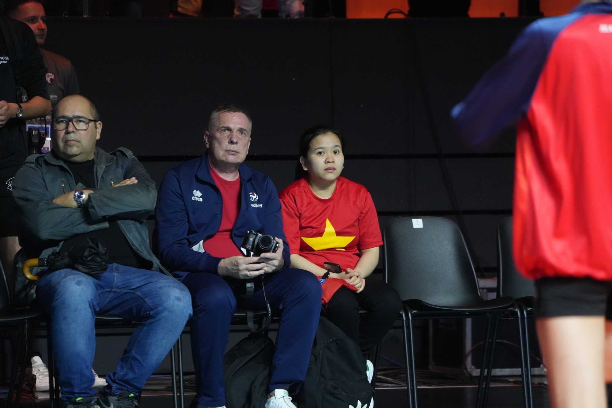 Bóng chuyền nữ Việt Nam không thể gây bất ngờ cho tuyển Pháp ở giải thế giới - Ảnh 4.