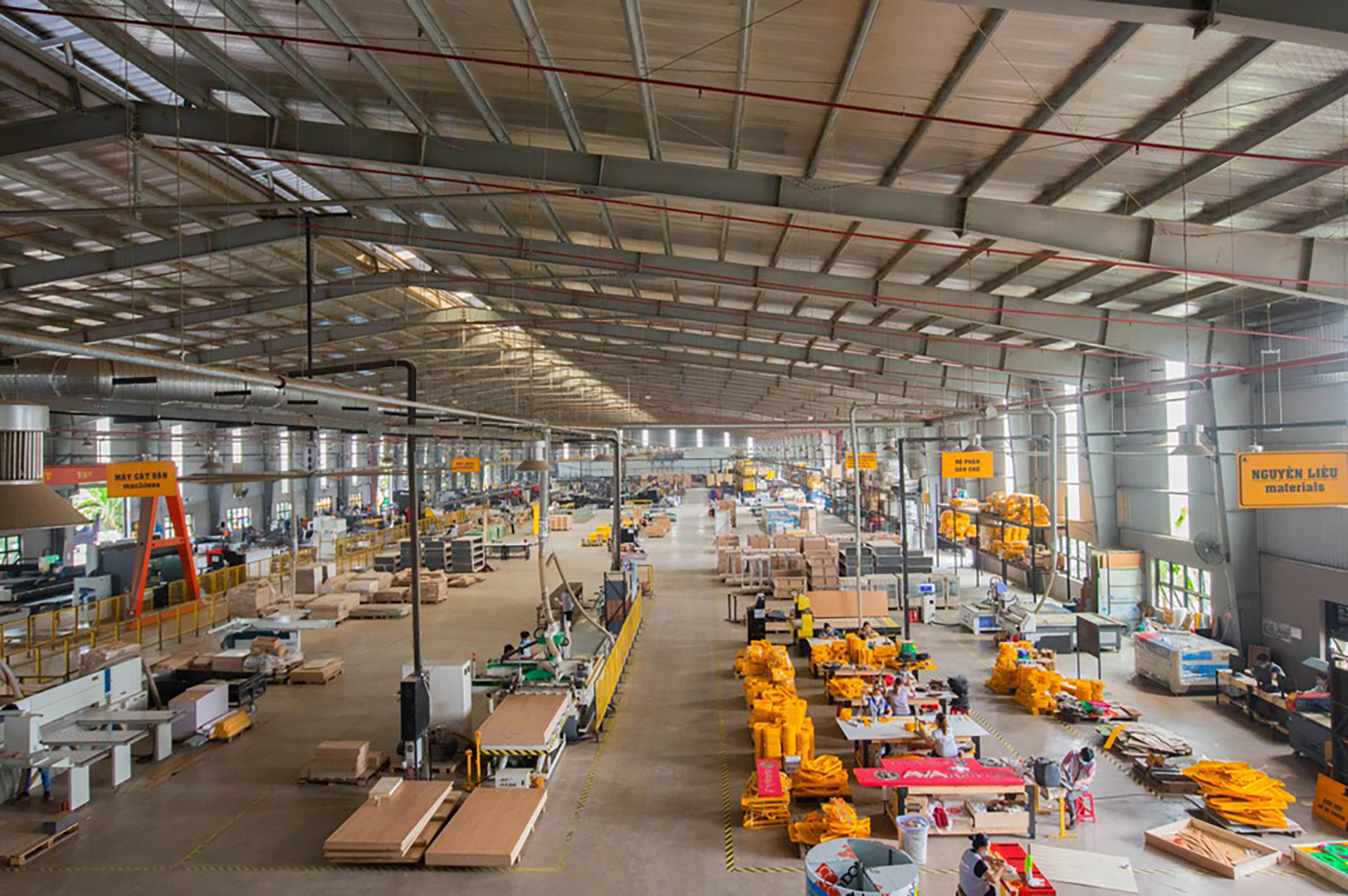 So Sánh Sơn Á Đông Với Các Thương Hiệu Khác