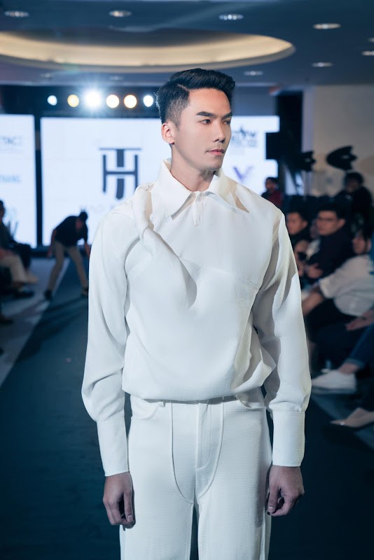 Nhà thiết kế Hào Trương gây ấn tượng mạnh tại 'Tuần lễ thời trang George Town 2023' - Ảnh 3.