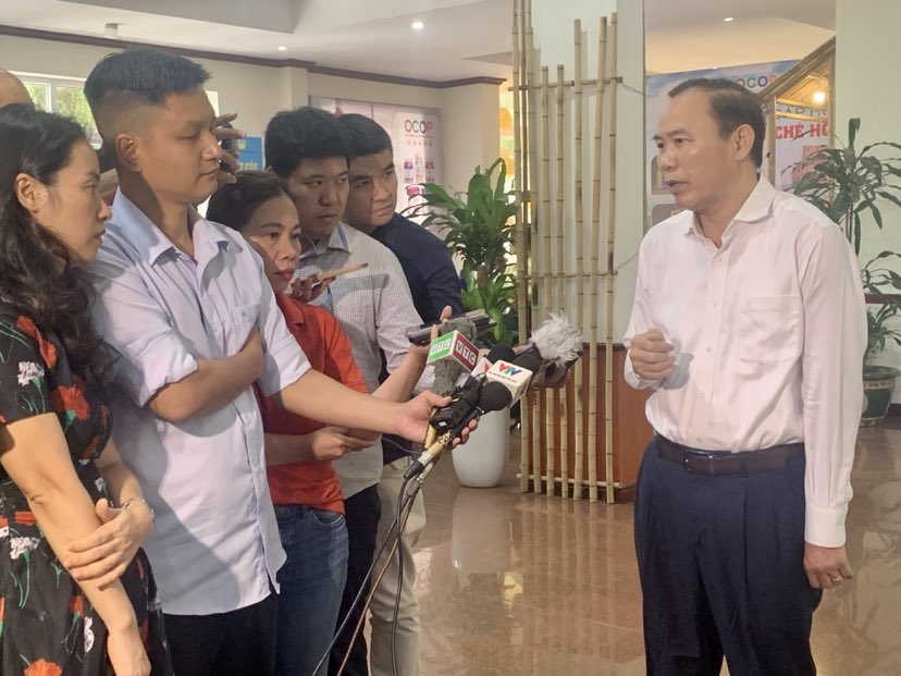Thứ trưởng Bộ NN-PTNT: 'Thịt lợn cứ luộc, kho tàu thì làm sao xuất khẩu được' - Ảnh 2. Thứ trưởng Bộ NN-PTNT: 'Thịt lợn cứ luộc, kho tàu thì làm sao xuất khẩu được' - Ảnh 2.